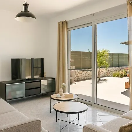 Βίλα George By Select