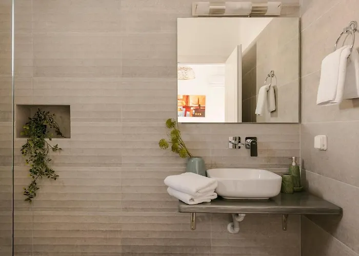 George By Select Lourdata (Kefalonia)